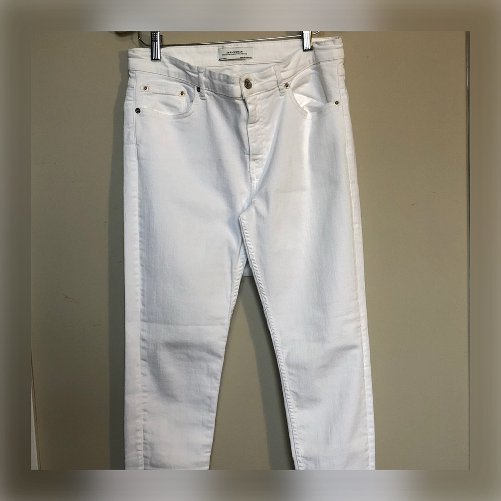 ZARA Woman White Denim Jeans